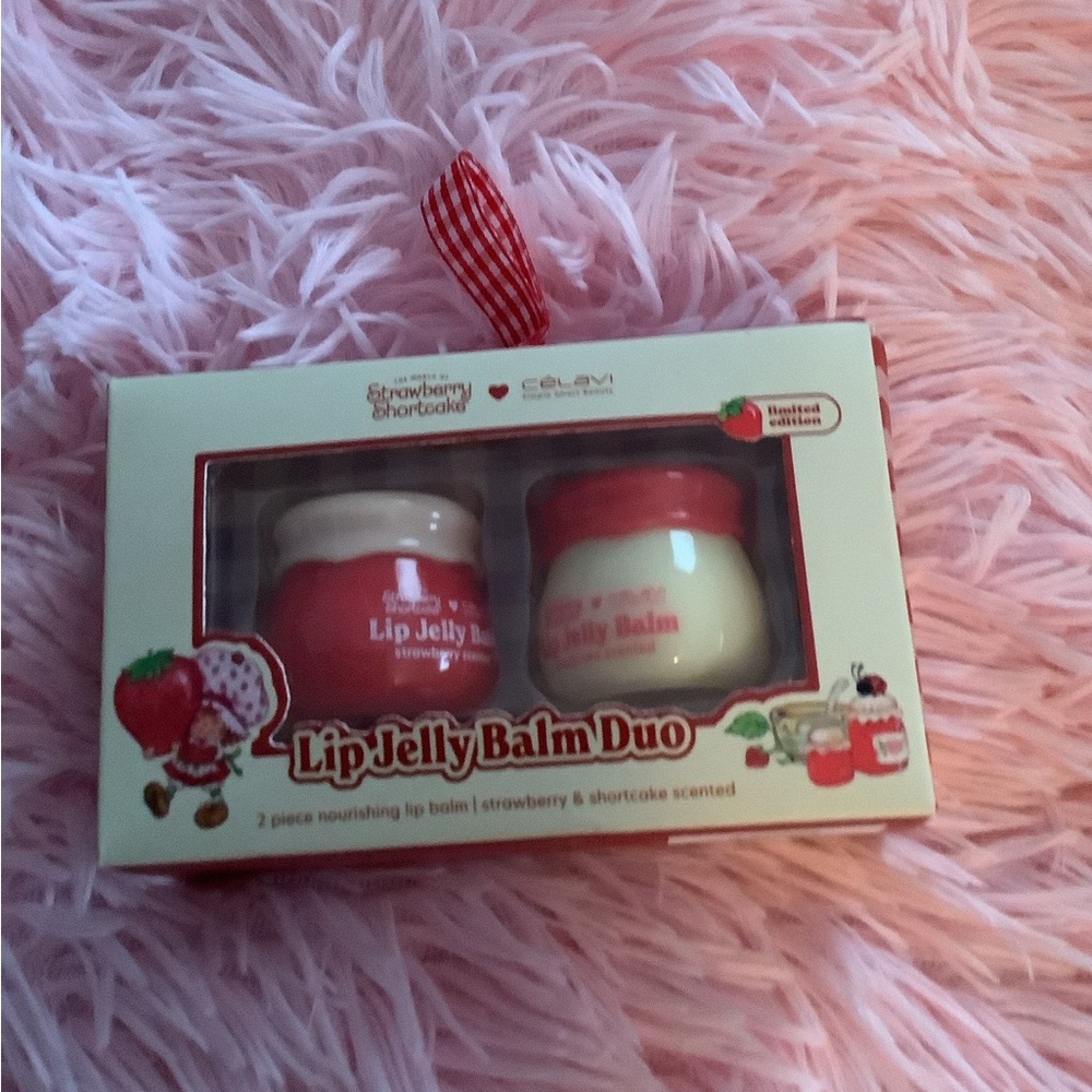 New Holiday Strawberry Shortcake 2 Lip Jelly Balm Duo Set Pink & White
